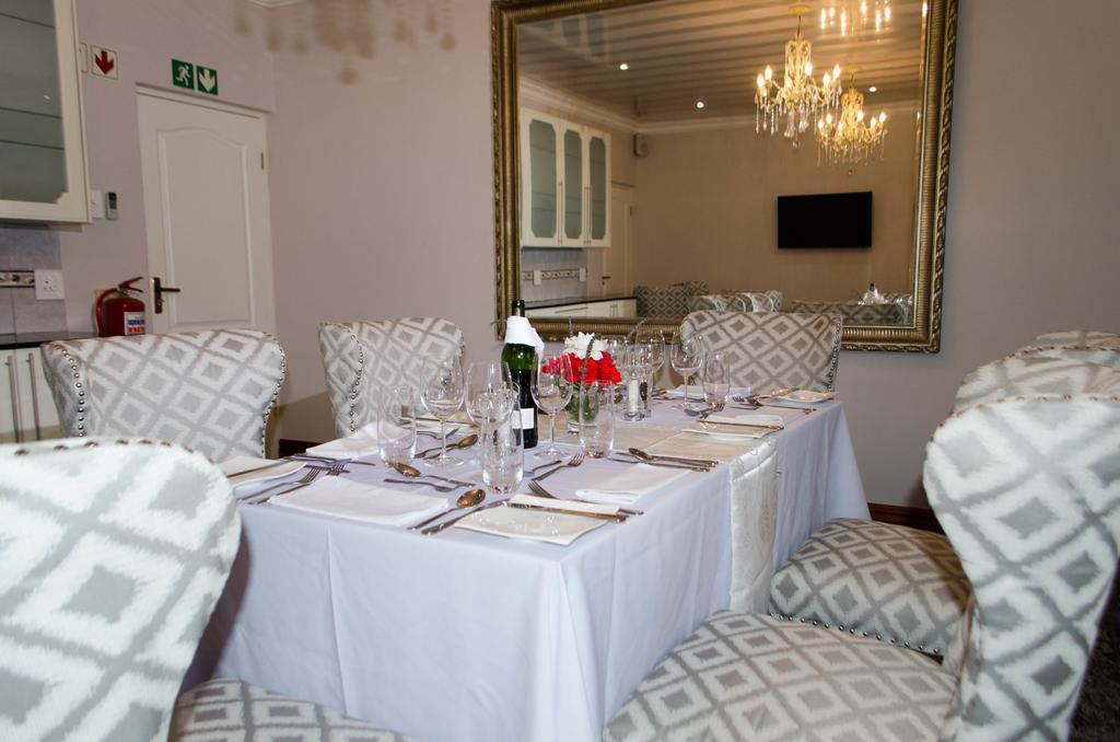 Classique Grace Boutique Hotel Sandton Bilik gambar