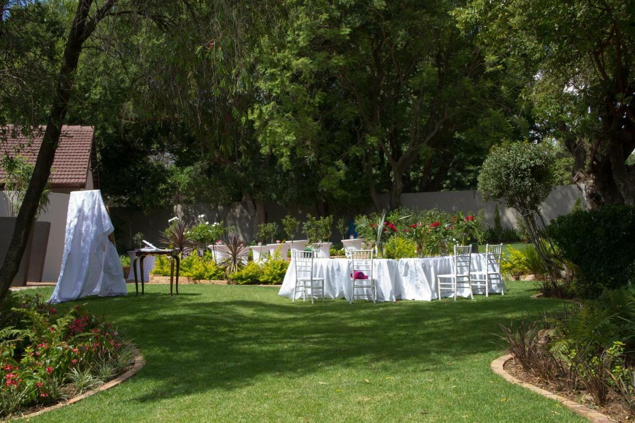 Classique Grace Boutique Hotel Sandton Luaran gambar